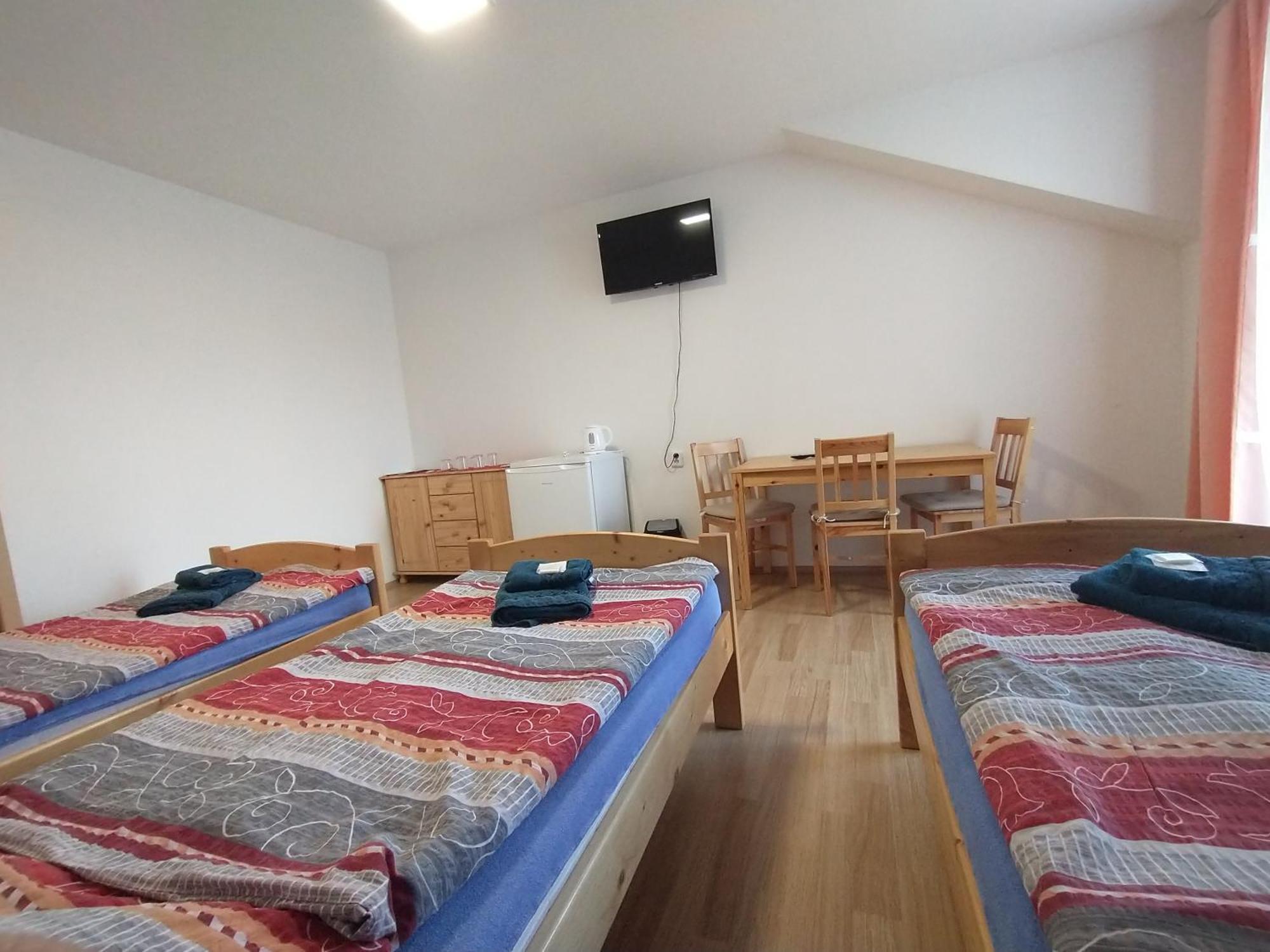 Penzion Lihovar *** Rouchovany Habitación foto